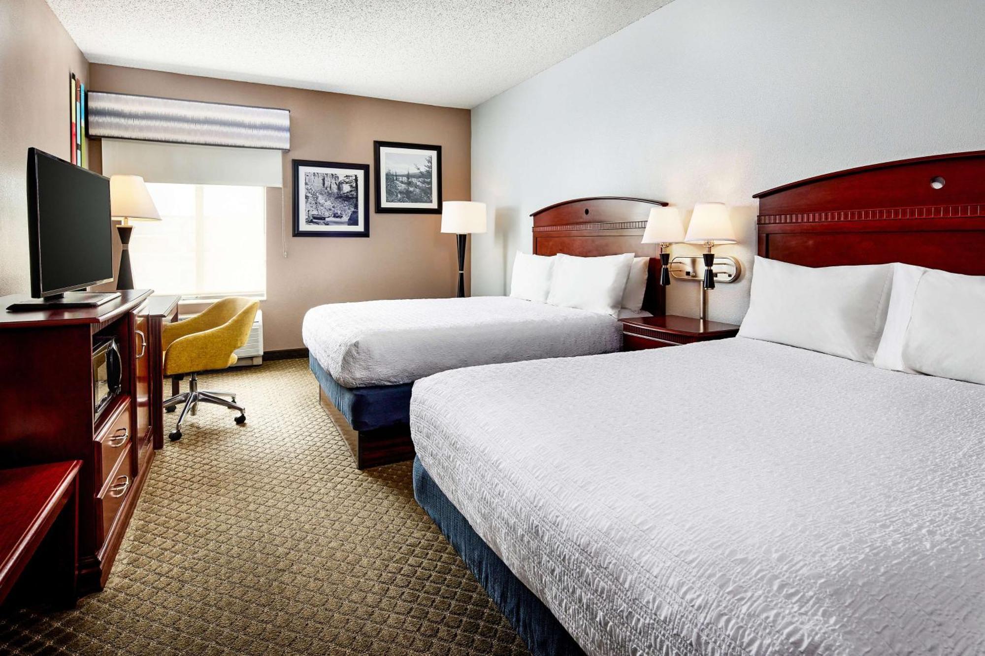 Hampton Inn Longmont Bagian luar foto